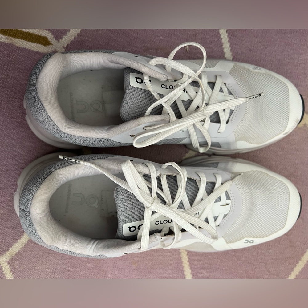 On Cloud women’s running shoes